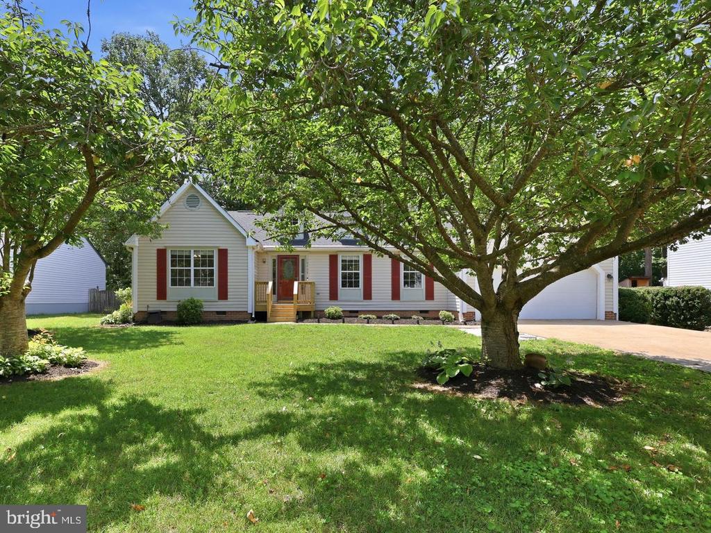 10422 HEATHER GREENS CIRCLE
