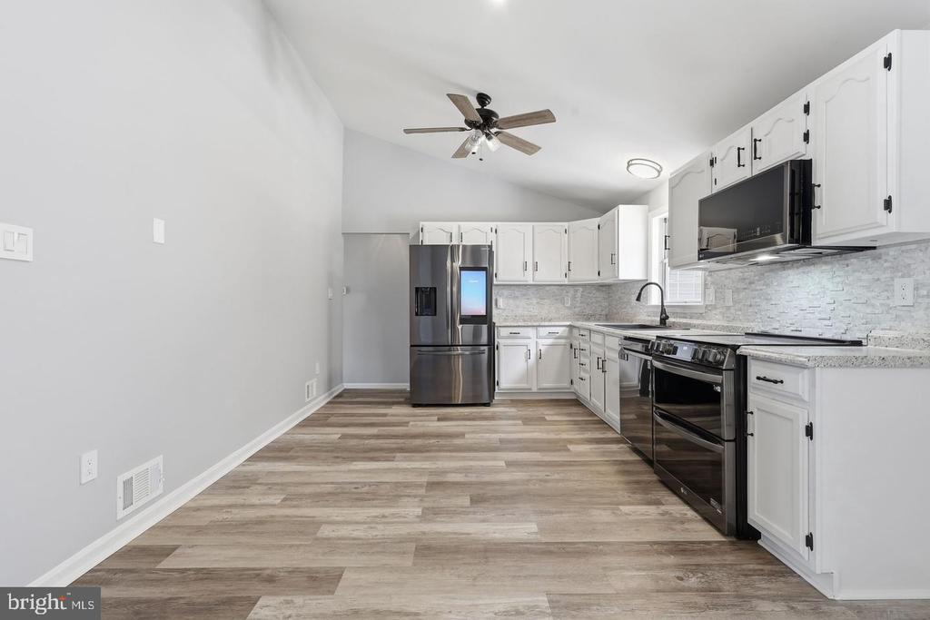 10422 HEATHER GREENS CIRCLE