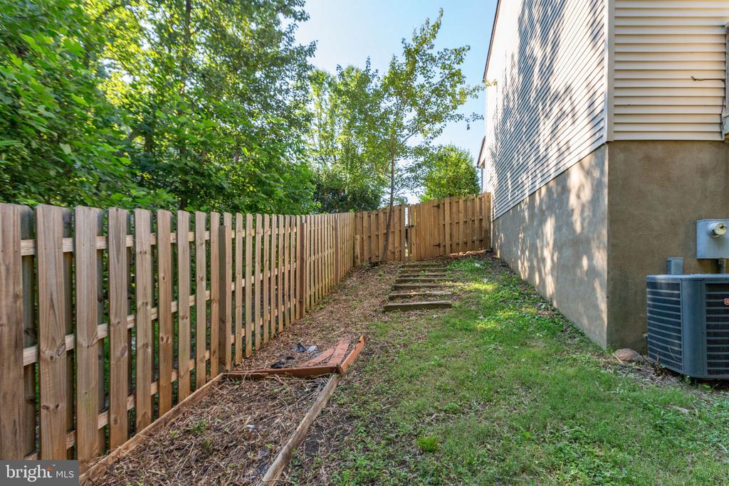 5131 REDBUD ROAD