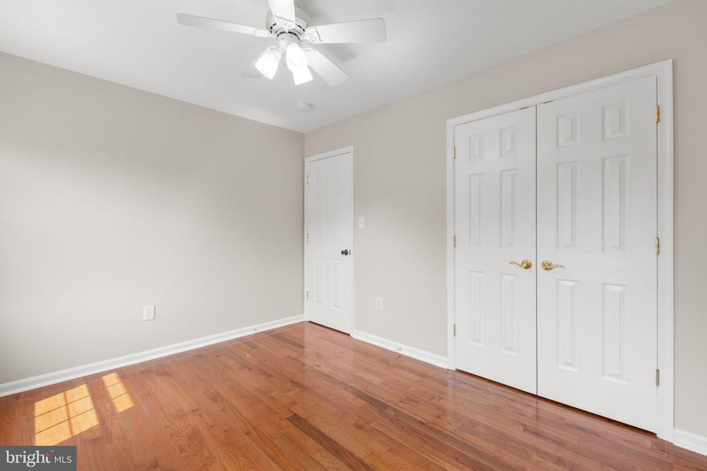9903 WOODBURN COURT