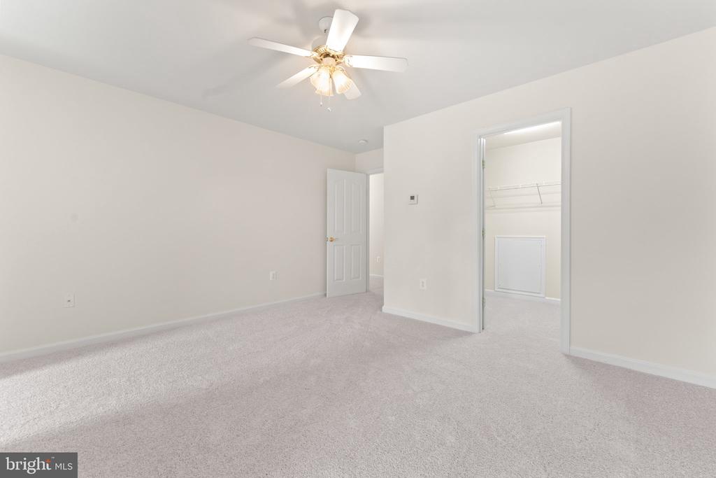 19 NOEL DRIVE