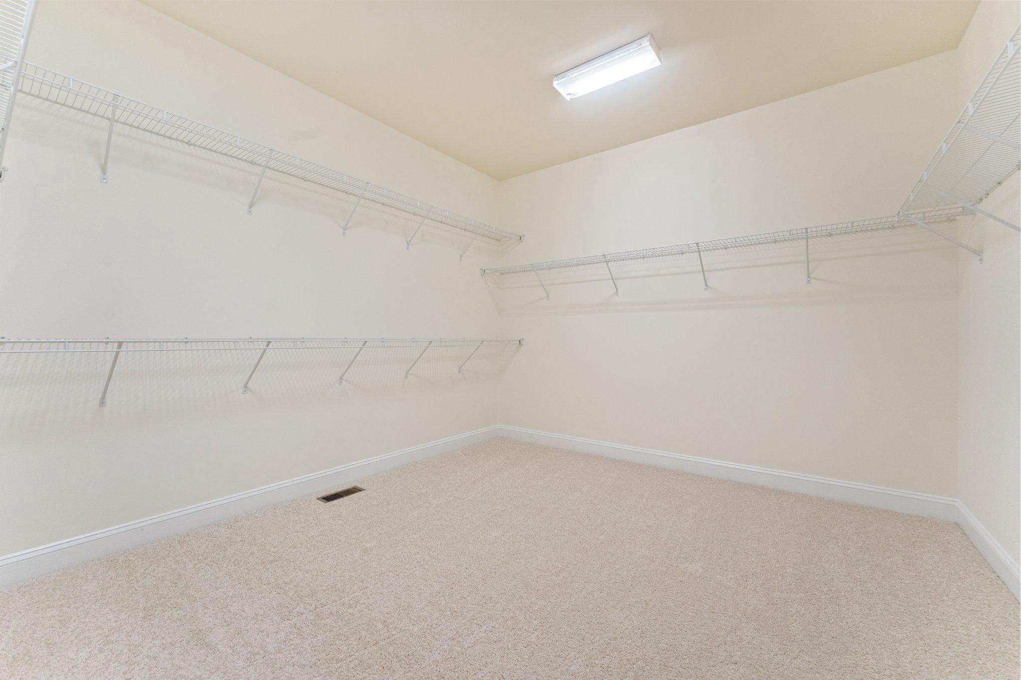 19 NOEL DRIVE