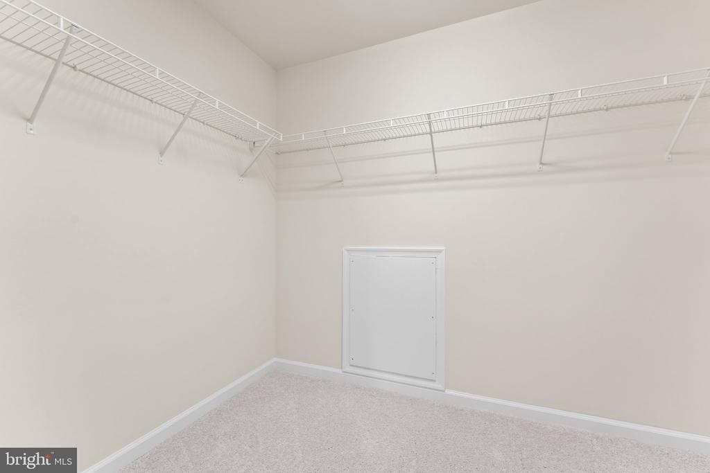 19 NOEL DRIVE