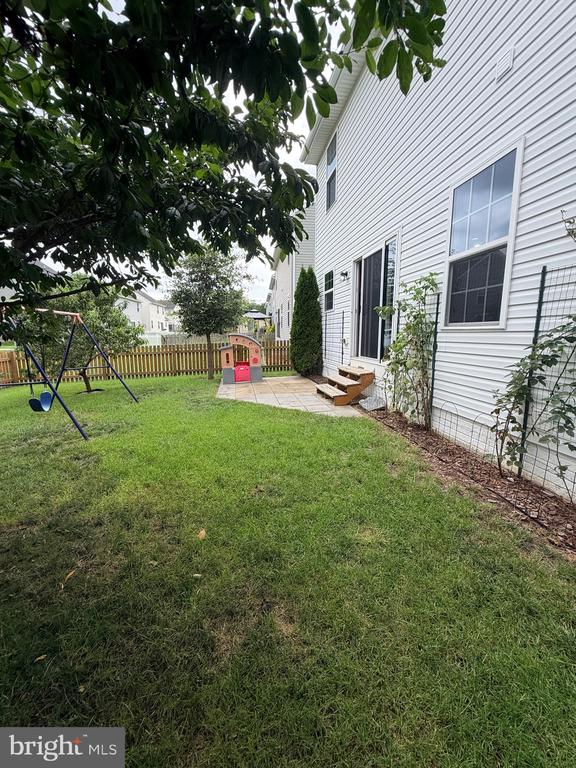 9411 WOOD CREEK CIRCLE