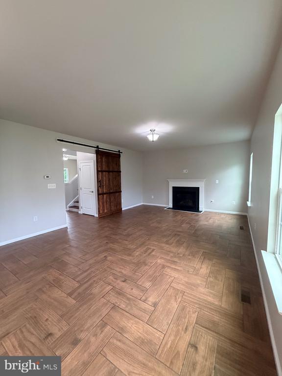 9411 WOOD CREEK CIRCLE