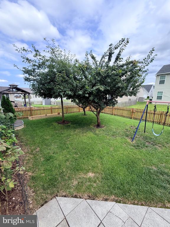 9411 WOOD CREEK CIRCLE