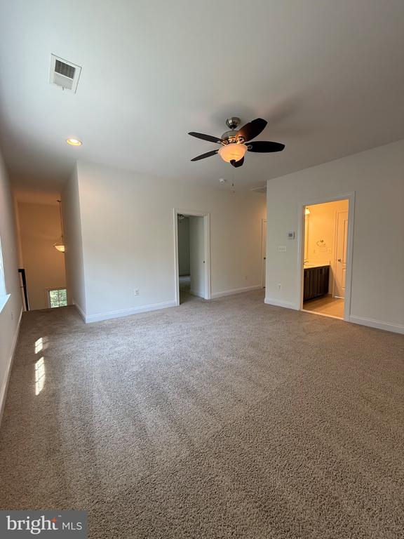 11621 PINE HOLLOW LANE