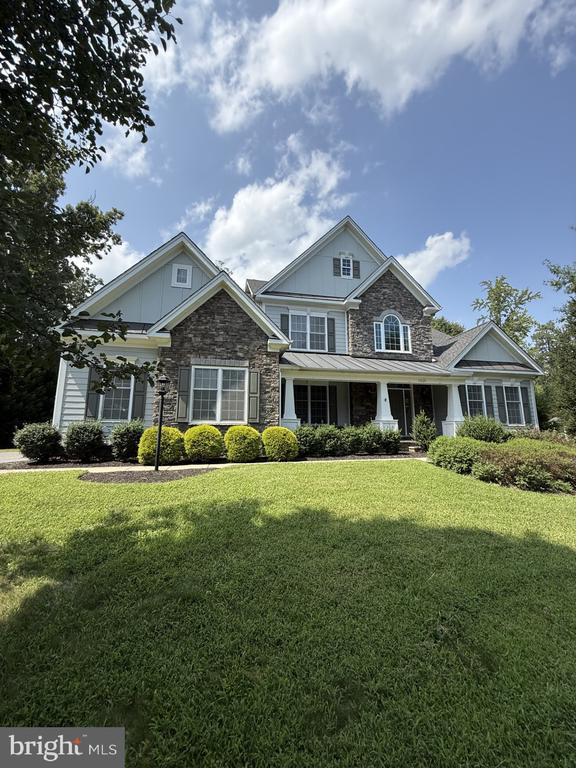 11621 PINE HOLLOW LANE