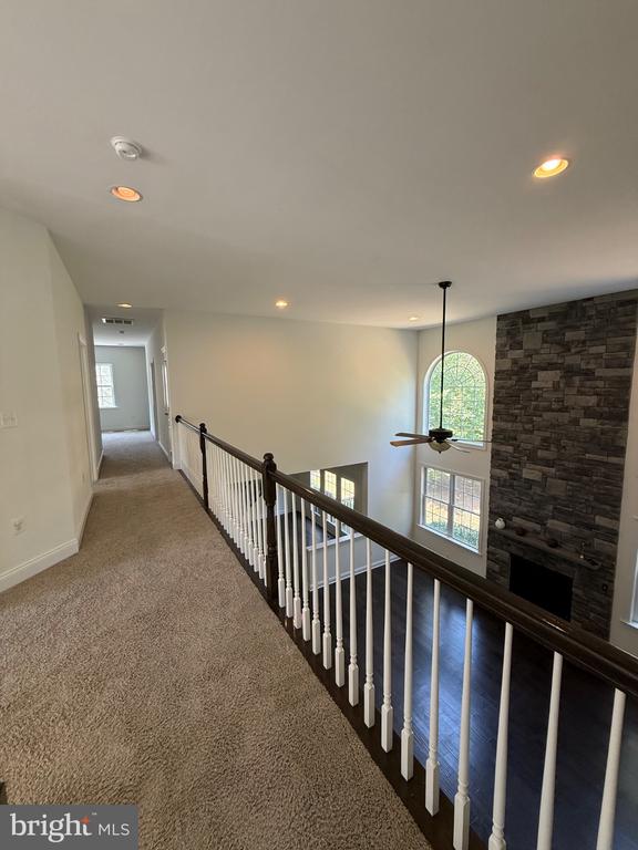 11621 PINE HOLLOW LANE