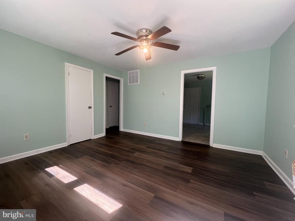 3520 LOREN DRIVE