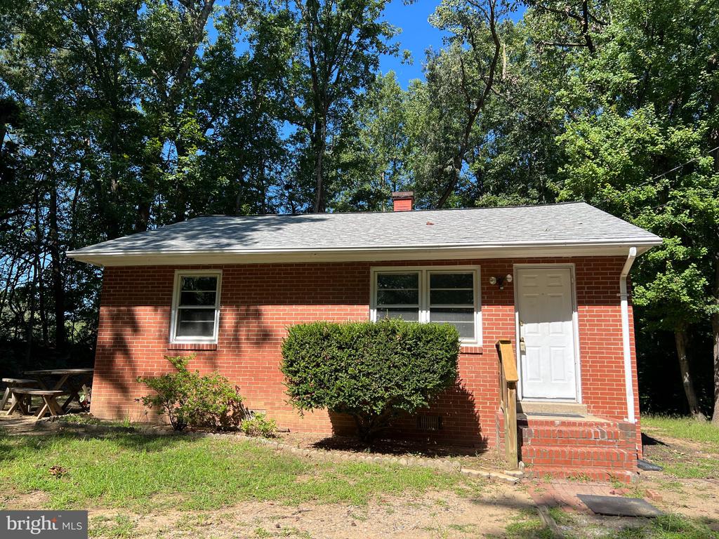 3520 LOREN DRIVE