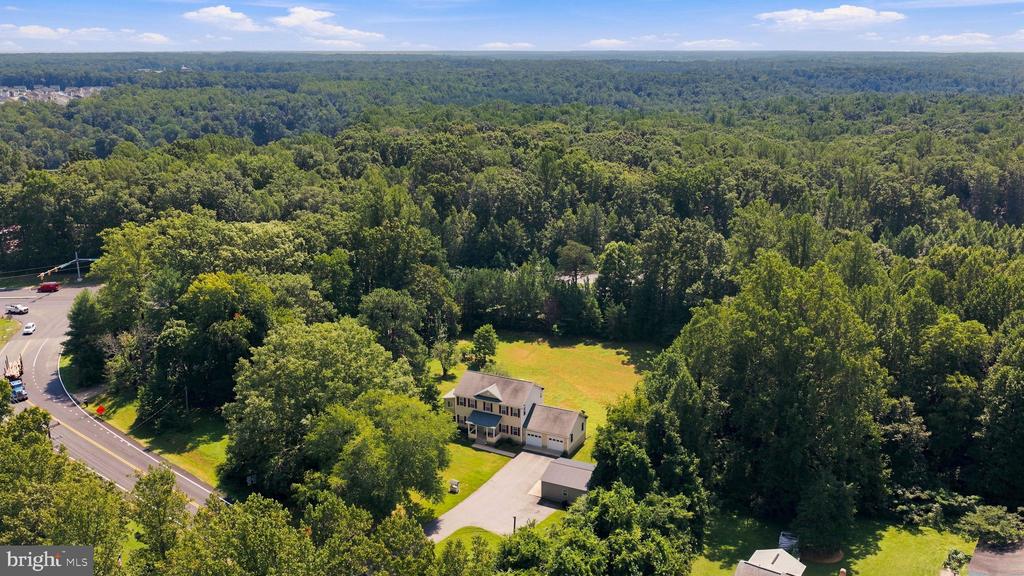 8020 ROBERT E LEE DRIVE