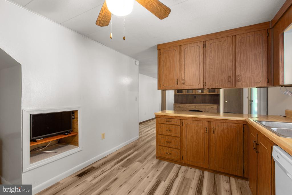 12605 WESLEY DRIVE