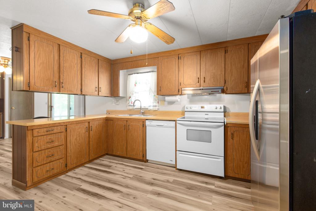 12605 WESLEY DRIVE