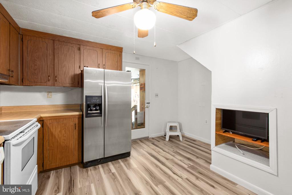 12605 WESLEY DRIVE