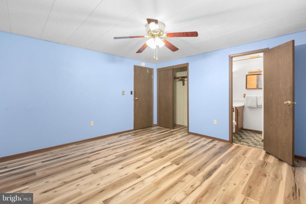 12605 WESLEY DRIVE