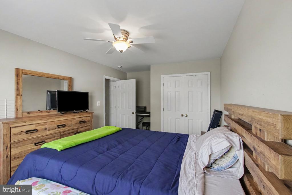 6803 BALDWIN COURT