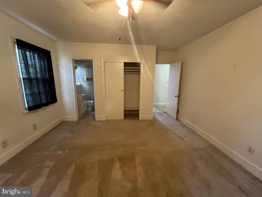 4906 HOOD DRIVE