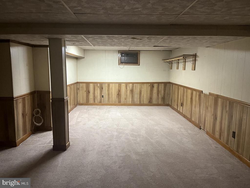 4906 HOOD DRIVE