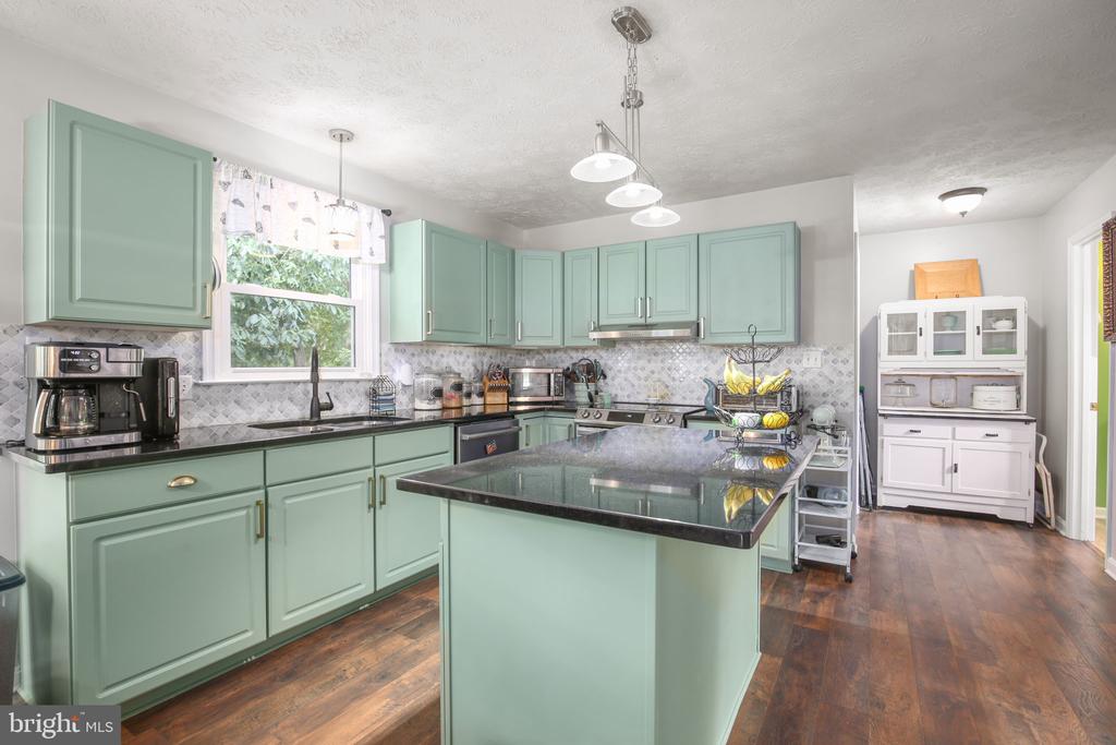 13101 WOODRUFF COURT