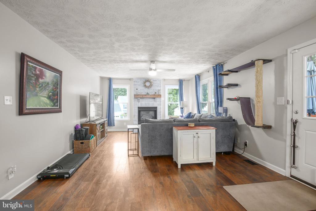 13101 WOODRUFF COURT