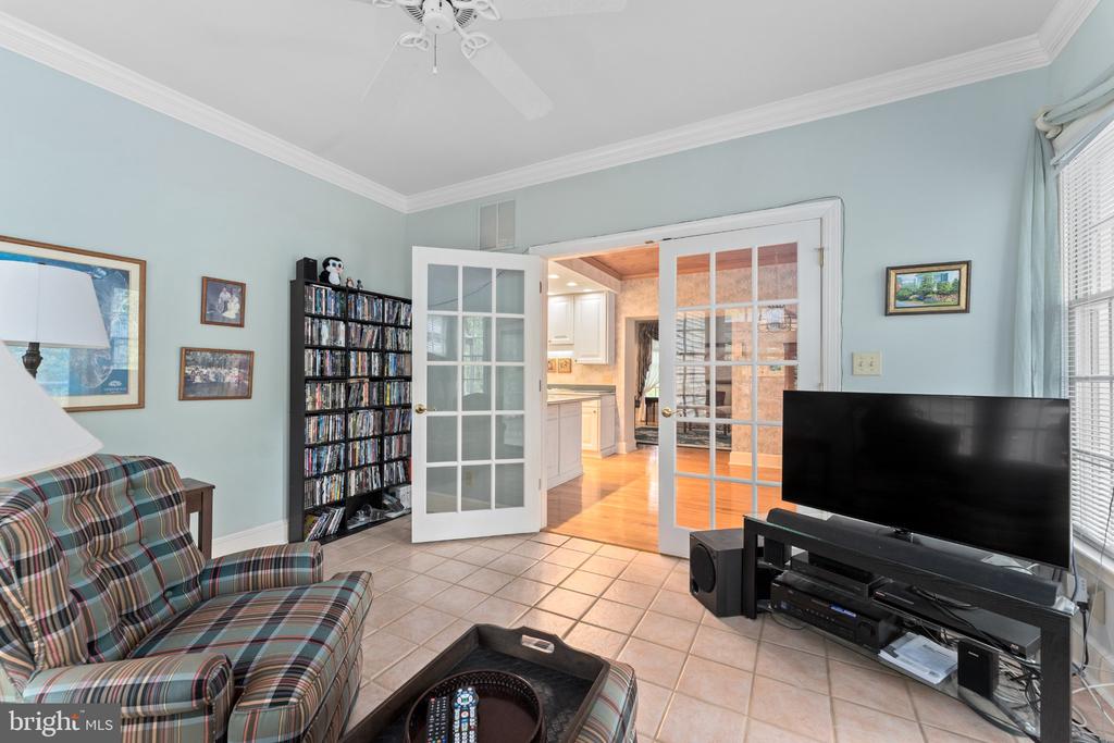 10037 ALTAMONT CIRCLE