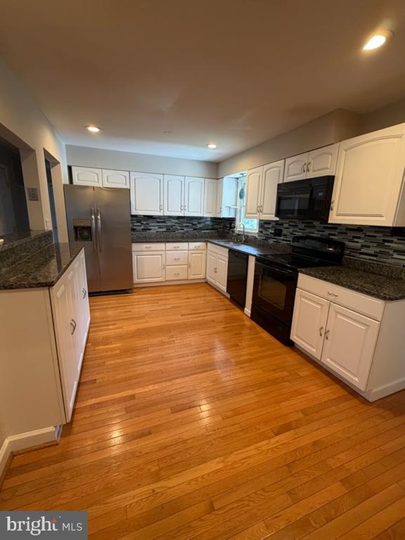 10310 MEADOWVIEW DRIVE