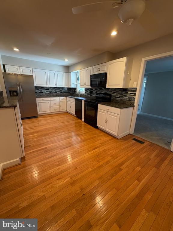 10310 MEADOWVIEW DRIVE
