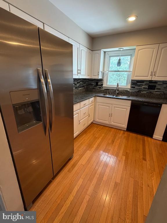 10310 MEADOWVIEW DRIVE