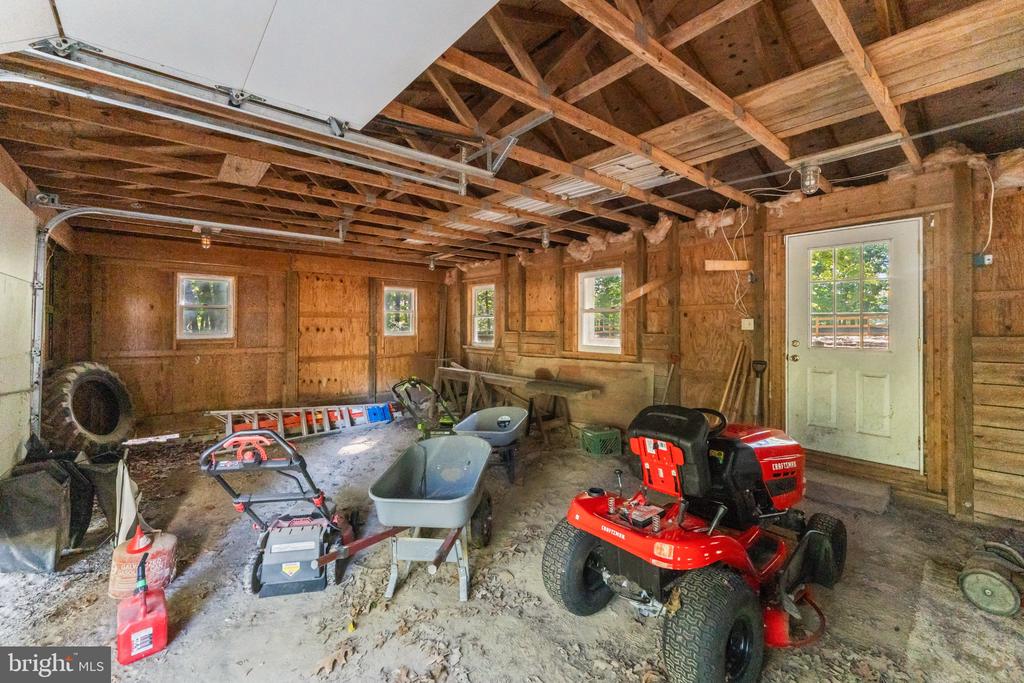 3521 SADDLEBROOKE DRIVE