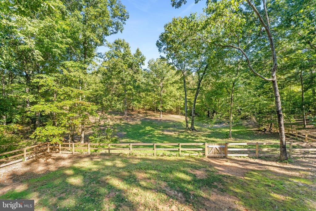 3521 SADDLEBROOKE DRIVE