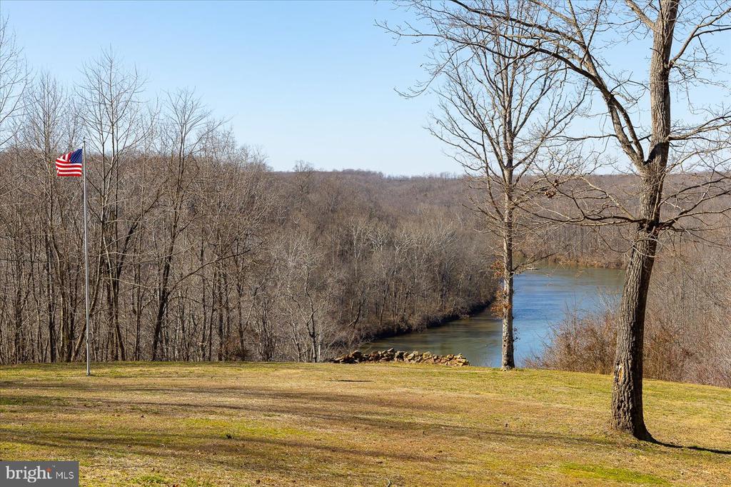 19 OLD BANKS DRIVE