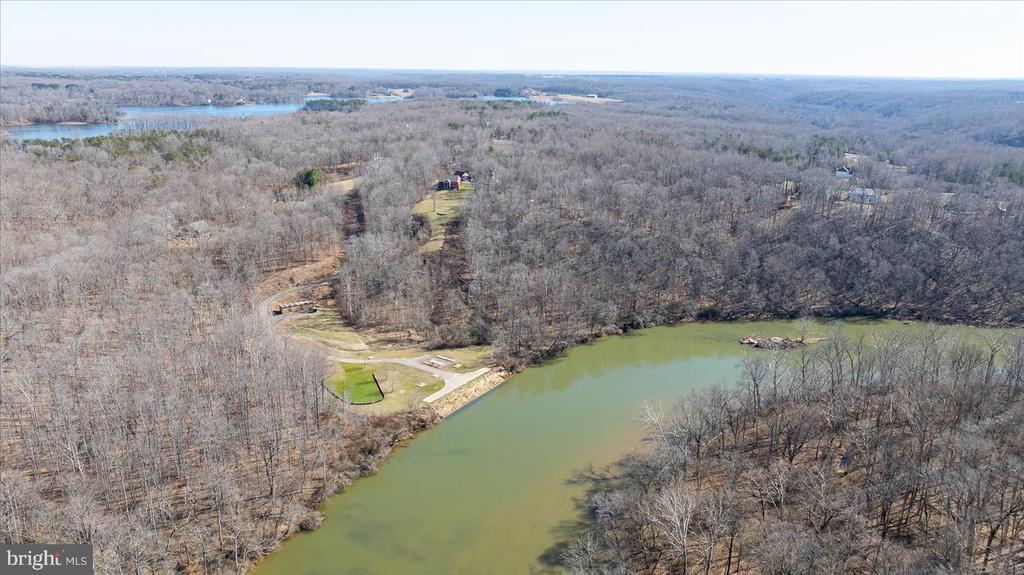 19 OLD BANKS DRIVE