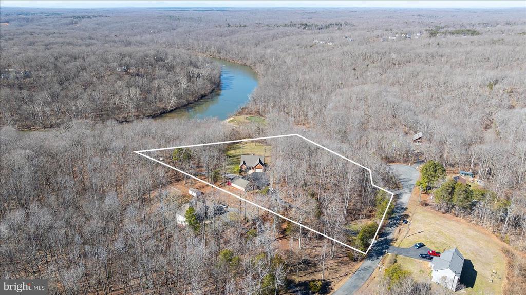 19 OLD BANKS DRIVE