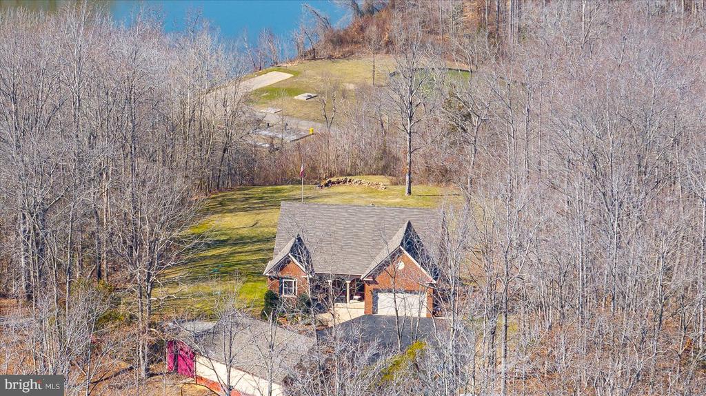 19 OLD BANKS DRIVE