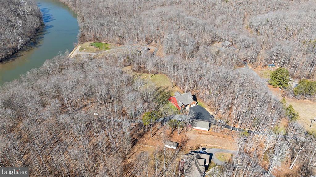 19 OLD BANKS DRIVE