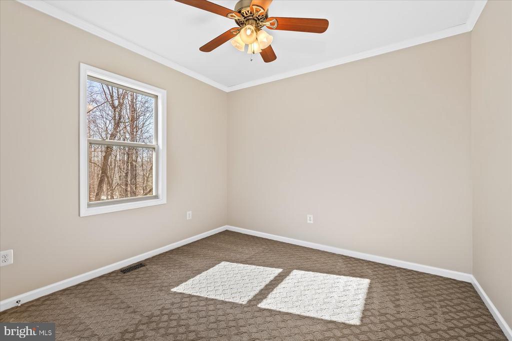 19 OLD BANKS DRIVE