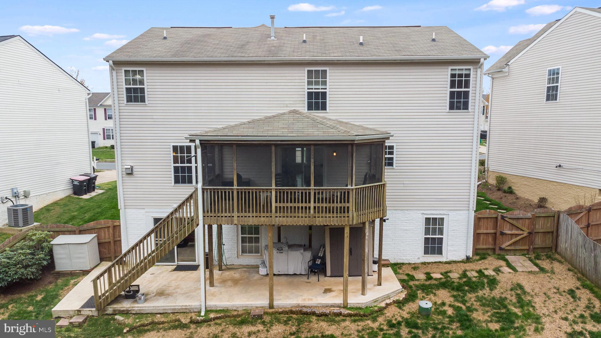 7 WEBB COURT