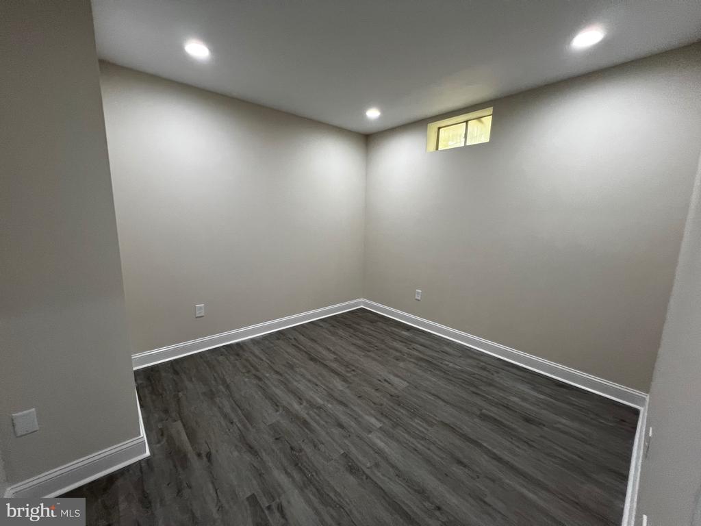 45 GARNET WAY