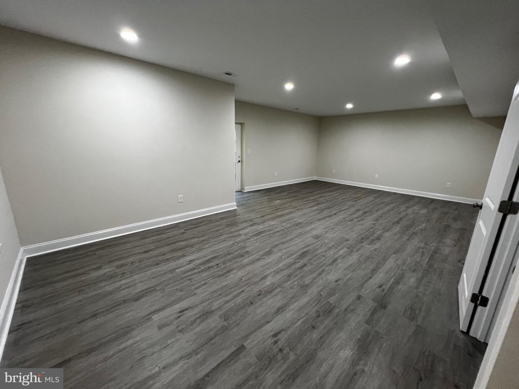 45 GARNET WAY