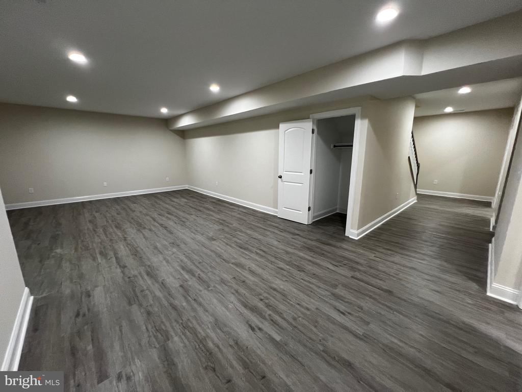 45 GARNET WAY