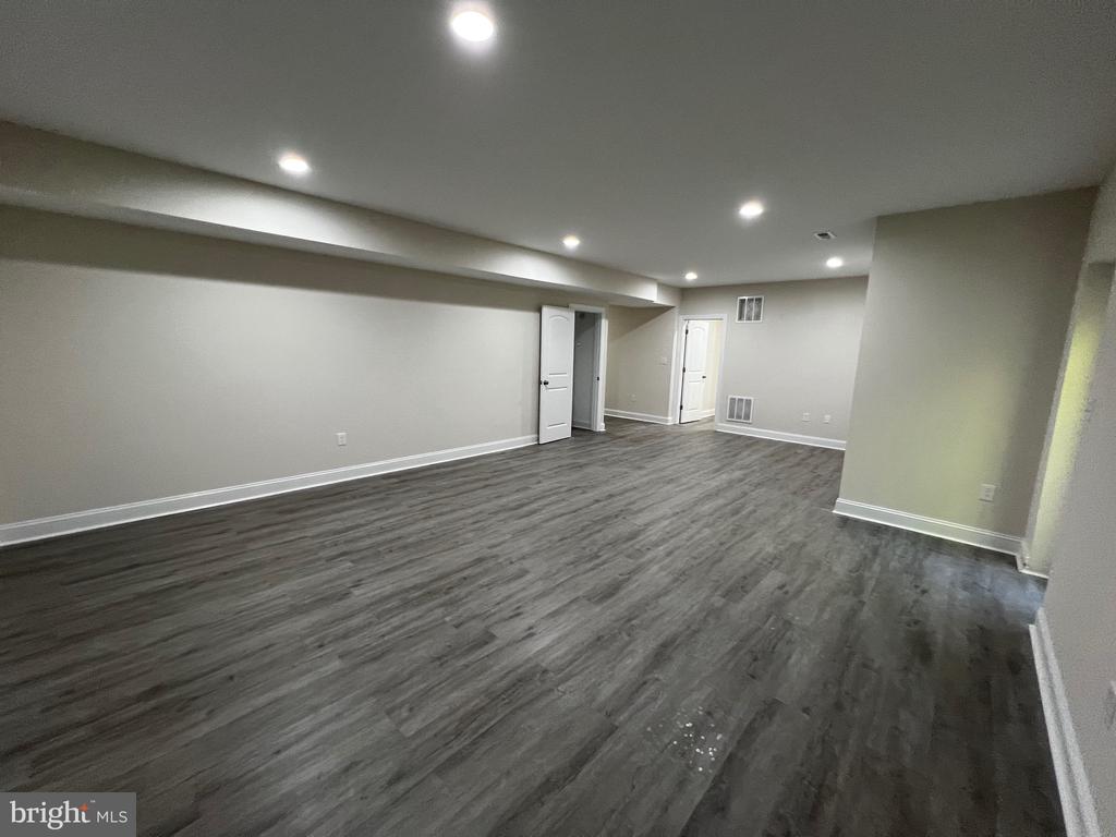 45 GARNET WAY