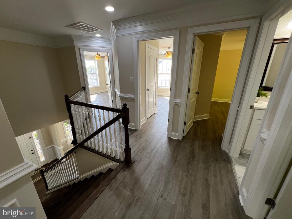 45 GARNET WAY