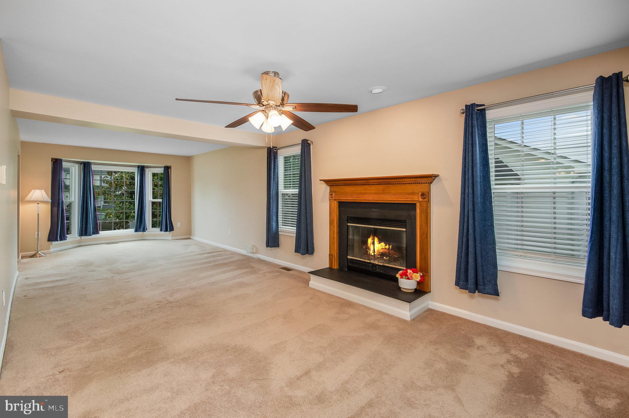 8 WHITESTONE DRIVE