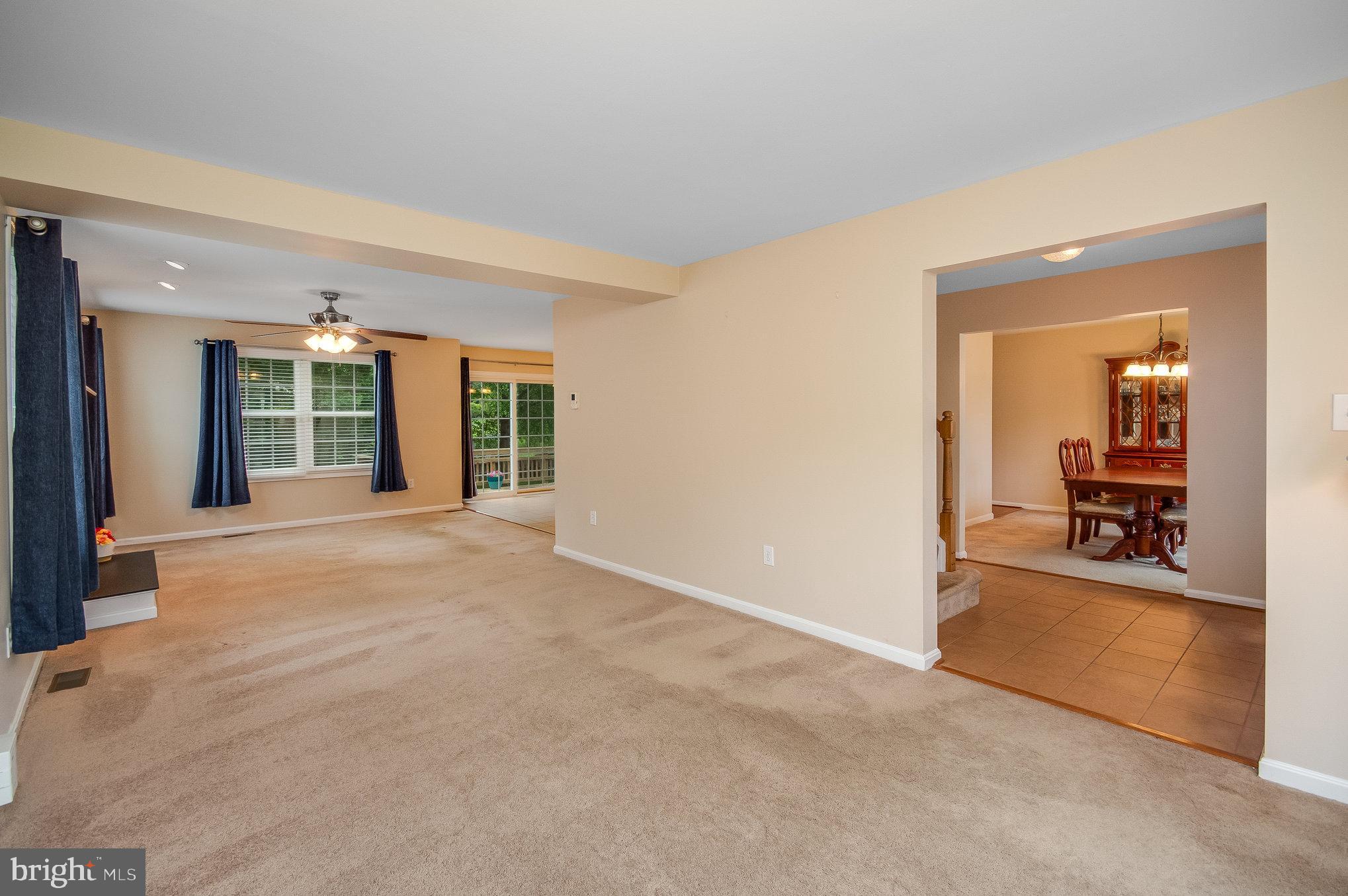 8 WHITESTONE DRIVE