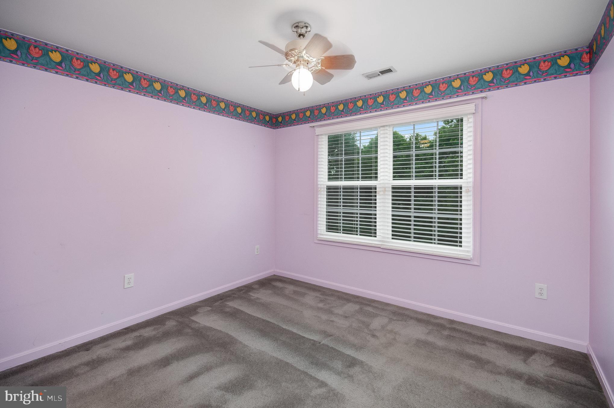 8 WHITESTONE DRIVE