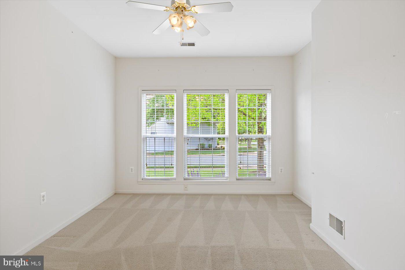 21 CALLOWAY DRIVE