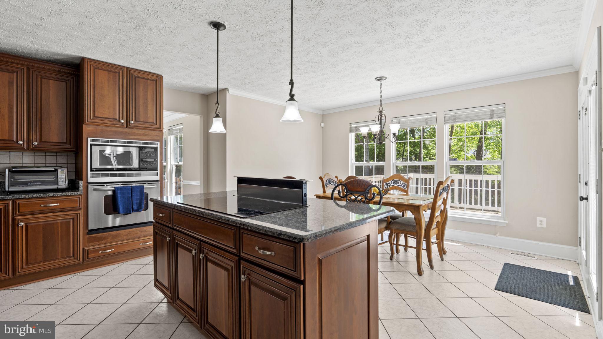 12 SAINT ANTHONYS COURT