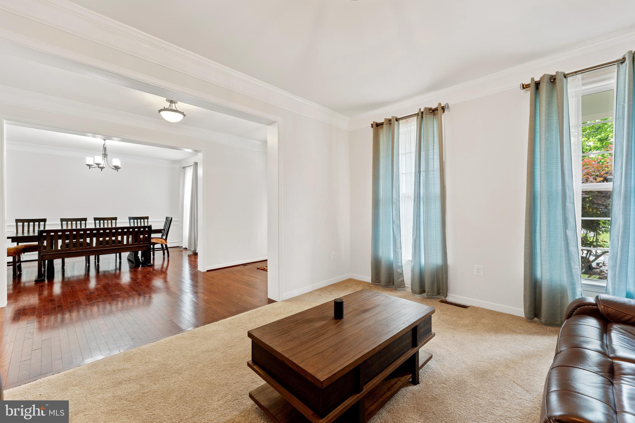 8 BROOMFIELD DRIVE
