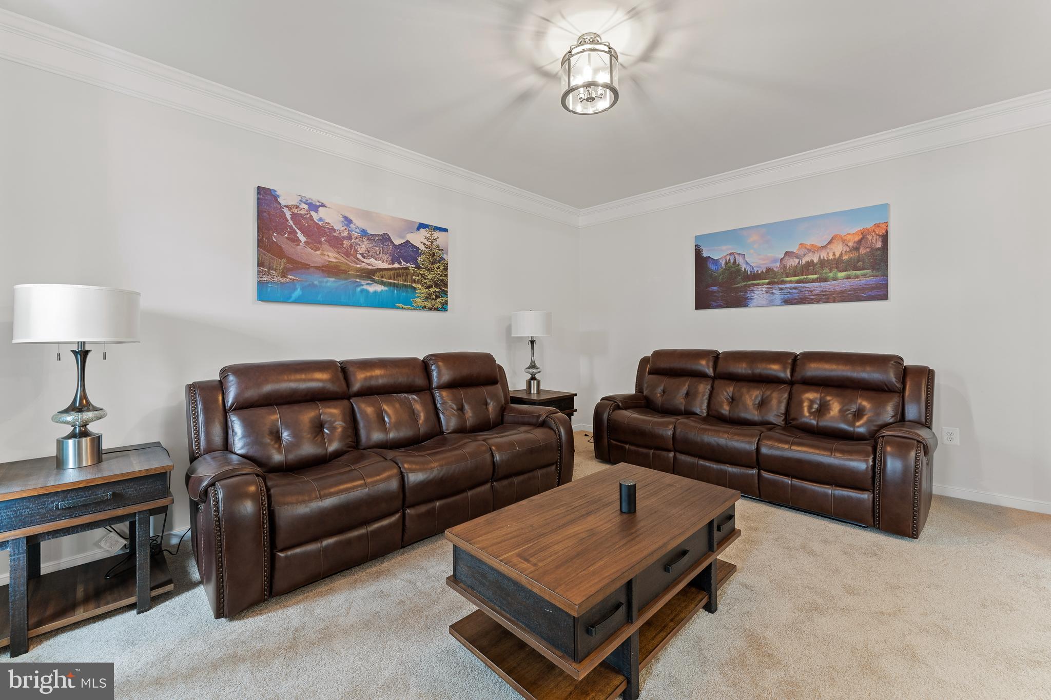 8 BROOMFIELD DRIVE